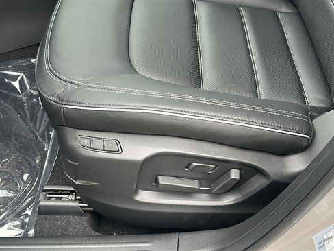 New 2025 MAZDA CX-5 AWD 2.5 S w/ Preferred Package image 12