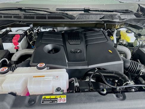 Certified 2026 Toyota Tundra SR5 RWD image 30