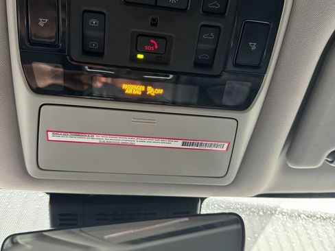 Used 2024 Toyota Grand Highlander AWD image 14