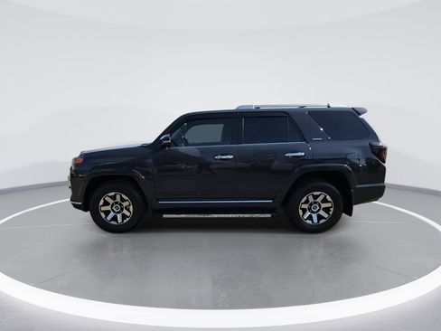 Used 2024 Toyota 4Runner Limited image 5