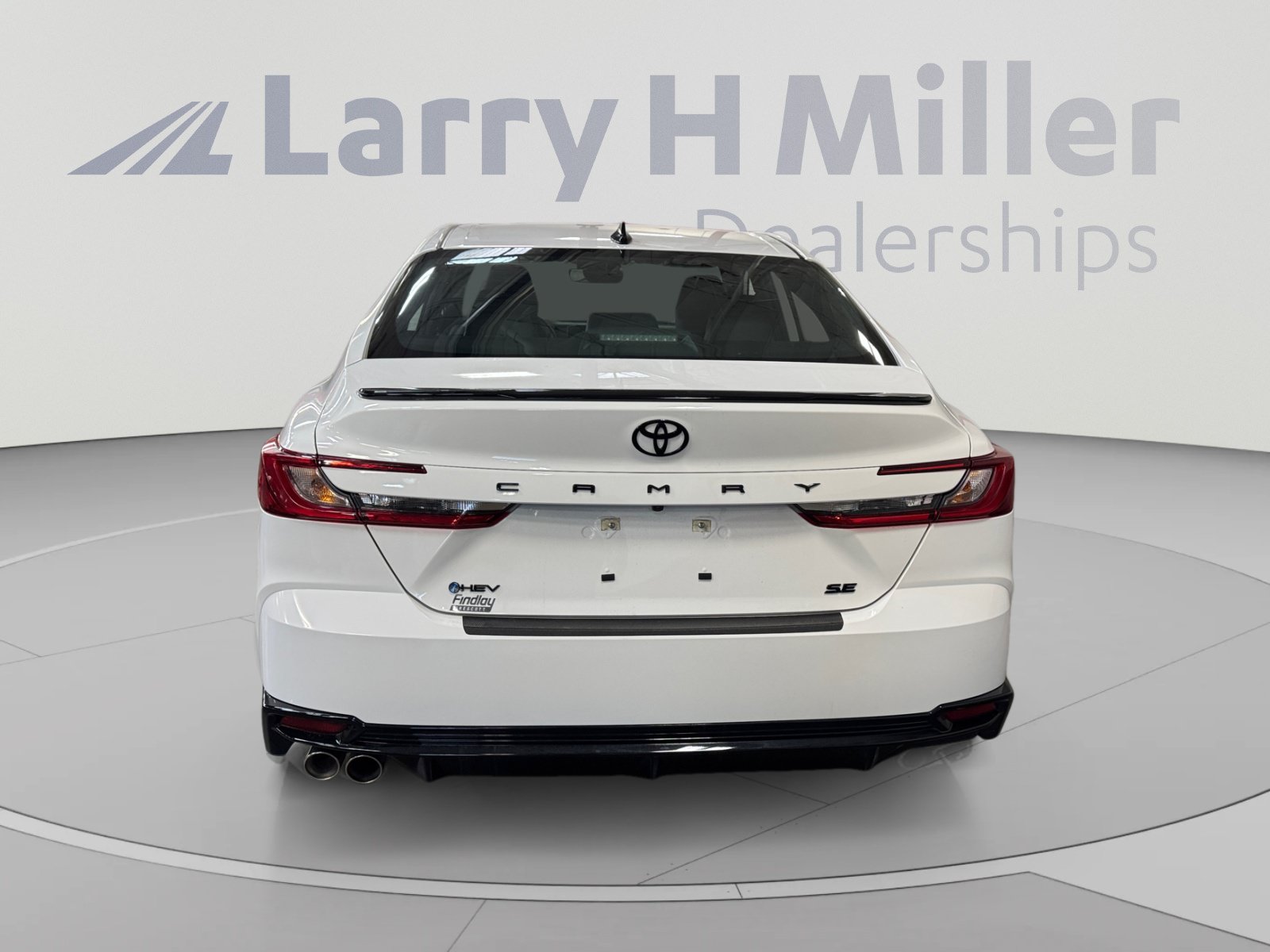 Certified 2026 Toyota Camry Hybrid w/ Convenience Package FWD image 4