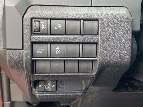 Used 2025 Toyota Tacoma SR w/ Towing Package AWD/4WD image 27