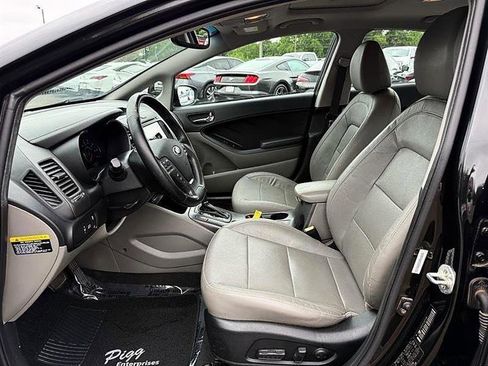 Used 2015 Kia Forte EX w/ Premium Package FWD image 11
