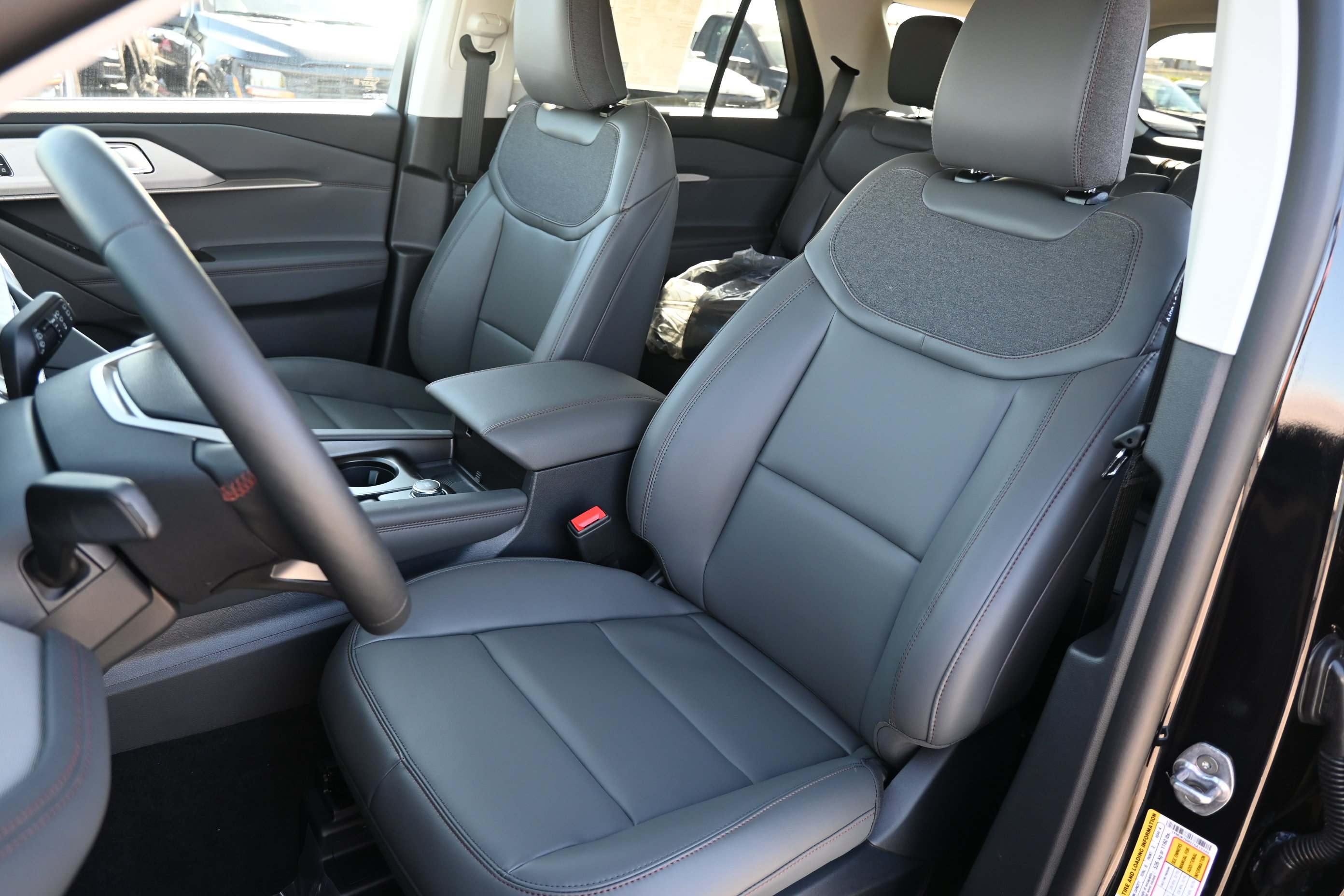 New 2026 Ford Explorer Active w/ Active Comfort Package RWD image 29