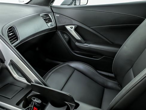 Used 2017 Chevrolet Corvette Z06 RWD image 36