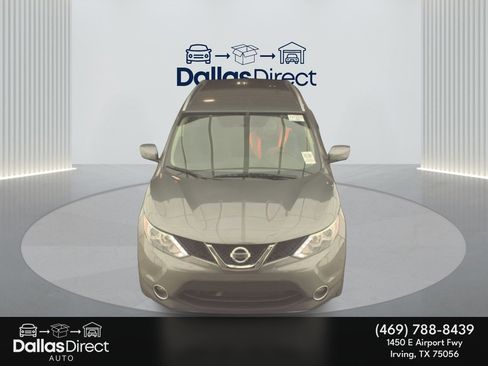 Used 2017 Nissan Rogue Sport SL image 3