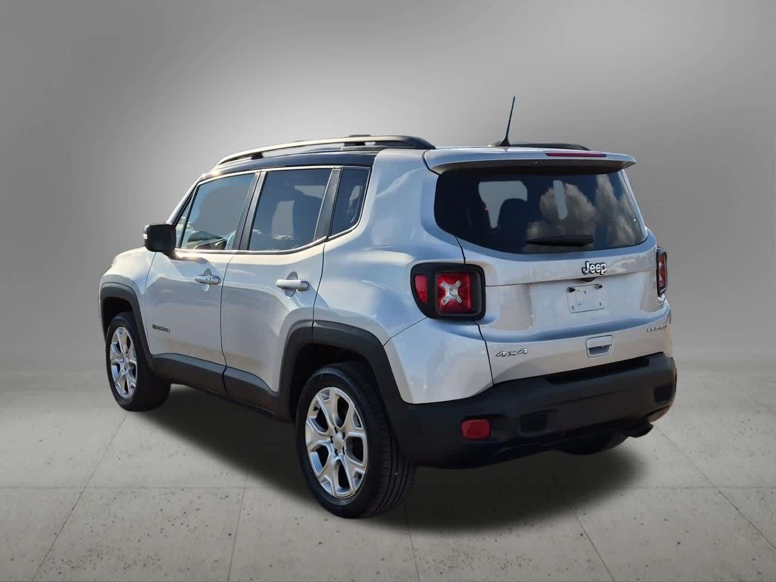 Used 2020 Jeep Renegade Limited AWD/4WD image 4