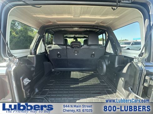 Used 2021 Jeep Wrangler Unlimited Rubicon AWD/4WD image 21