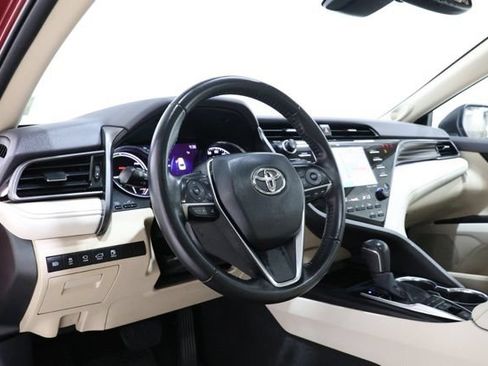 Used 2020 Toyota Camry XLE w/ Driver Assist Package FWD image 15