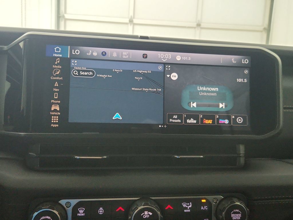 New 2026 Jeep Wrangler Unlimited Sahara AWD/4WD image 24
