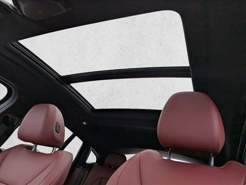 Used 2025 BMW X4 xDrive30i AWD/4WD image 15