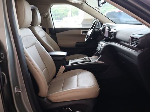 Used 2020 Ford Explorer Limited RWD image 42