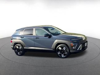 Used 2025 Hyundai Kona SEL video 2