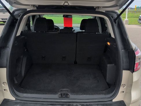 Used 2017 Ford Escape SE FWD image 8
