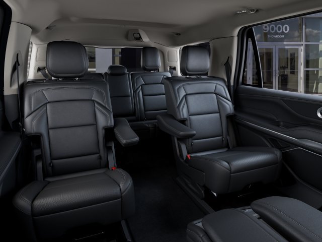 New 2027 Lincoln Navigator Premiere RWD image 11
