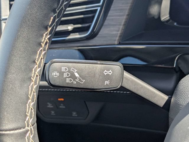 Used 2025 Volkswagen Atlas SEL AWD/4WD image 28