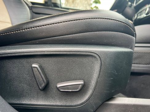 Used 2022 Ford Escape Titanium w/ Titanium Elite Package image 24