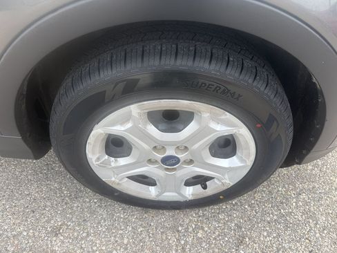 Used 2018 Ford Escape S FWD image 7