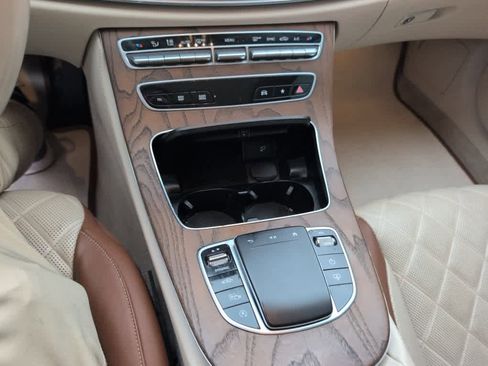 Used 2021 Mercedes-Benz E 350 Sedan image 11