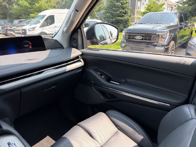 New 2027 Lincoln Navigator Reserve AWD/4WD image 19