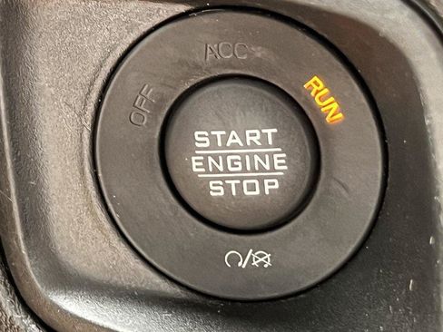Used 2024 Jeep Wrangler Unlimited Sport AWD/4WD image 25