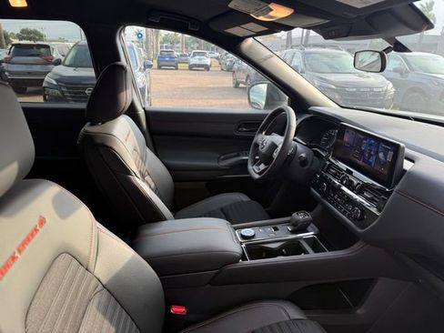 New 2026 Nissan Pathfinder Rock Creek AWD/4WD image 23