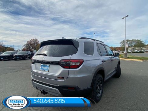New 2025 Honda Pilot TrailSport image 10
