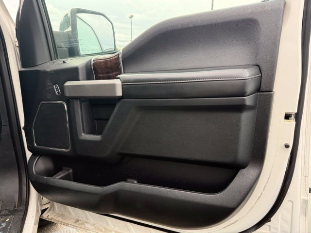 Used 2017 Ford F150 Platinum w/ Technology Package AWD/4WD image 19