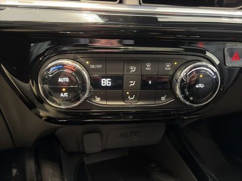 New 2026 Chevrolet Trax RS w/ Sunroof Package image 20