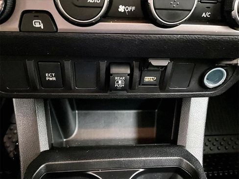 Used 2021 Toyota Tacoma SR5 image 27