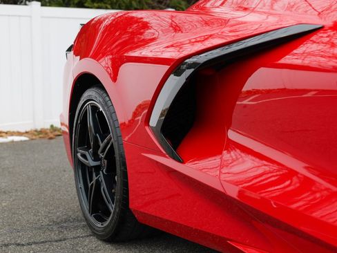 Used 2022 Chevrolet Corvette Stingray Convertible w/ 1LT image 17