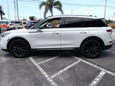 Used 2020 Lincoln Corsair FWD w/ Premium Package image 4