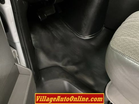 Used 2019 Chevrolet Express 2500 w/ Driver Convenience Package RWD image 18