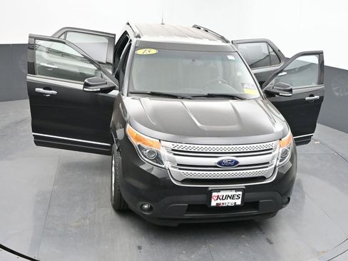 Used 2015 Ford Explorer XLT w/ Equipment Group 201B FWD image 62