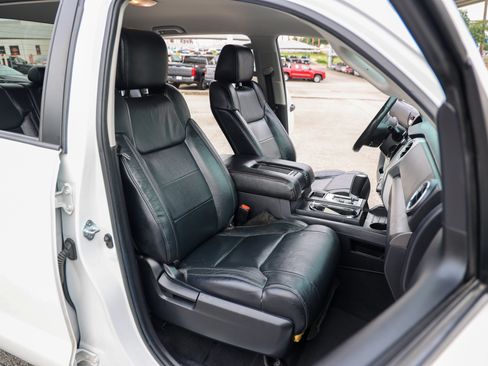 Used 2021 Toyota Tundra SR5 w/ SR5 Leather Package RWD image 43