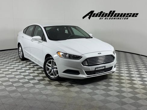 Used 2013 Ford Fusion SE FWD image 1