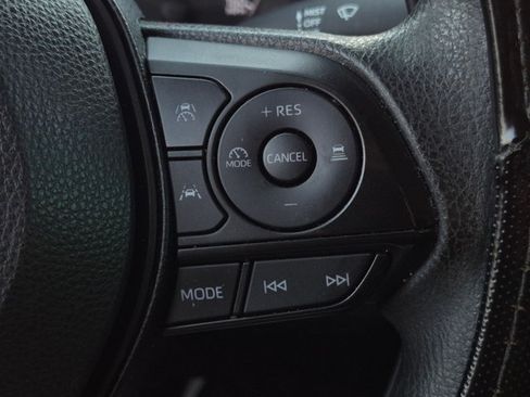 Used 2024 Toyota Corolla LE w/ LE Convenience Package FWD image 13