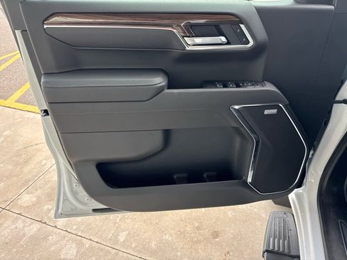 New 2026 Chevrolet Silverado 1500 LT Trail Boss w/ Convenience Package II image 9