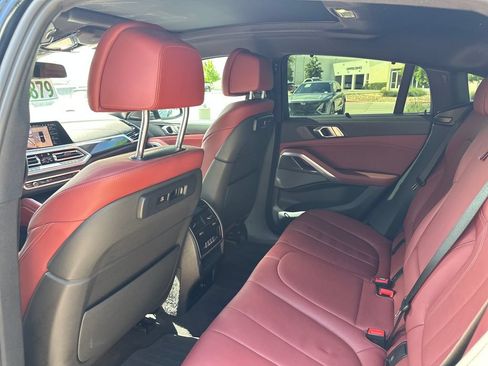 Used 2022 BMW X6 M50i w/ Premium Package AWD/4WD image 39