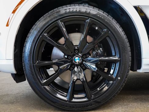 Used 2023 BMW X7 xDrive40i w/ Executive Package AWD/4WD image 8