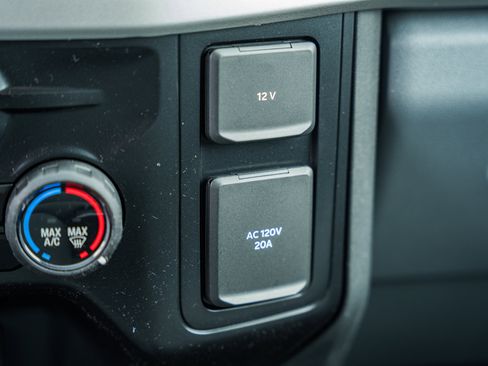 New 2026 Ford F250 XLT w/ FX4 Off-Road Package image 27