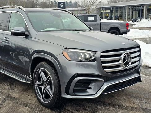 New 2026 Mercedes-Benz GLS 450 GLS 450 image 2