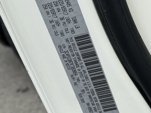 Used 2019 Dodge Journey SE image 37