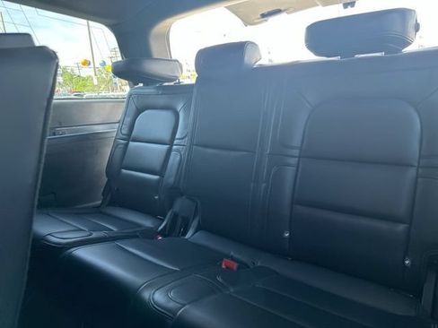 Used 2024 Lincoln Navigator Reserve AWD/4WD image 28
