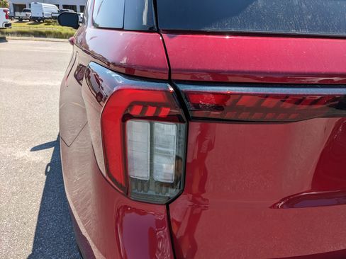 New 2025 Ford Explorer ST-Line w/ Premium Package image 12