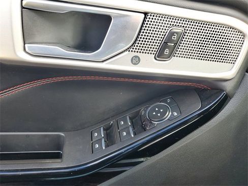 Used 2023 Ford Explorer ST-Line w/ Class IV Trailer Tow Package image 19