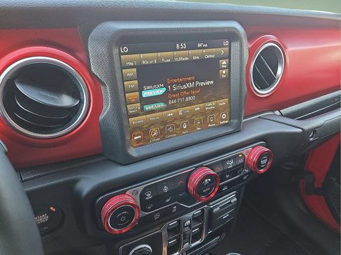 Used 2022 Jeep Gladiator Rubicon w/ LED Lighting Group AWD/4WD image 16