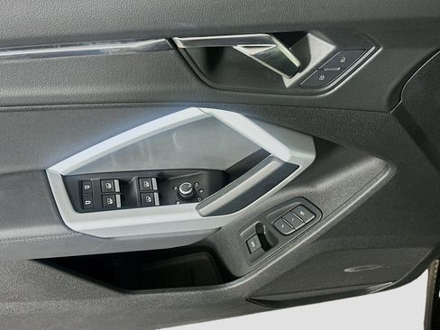 Used 2023 Audi Q3 2.0T Premium w/ Convenience Package AWD/4WD image 15