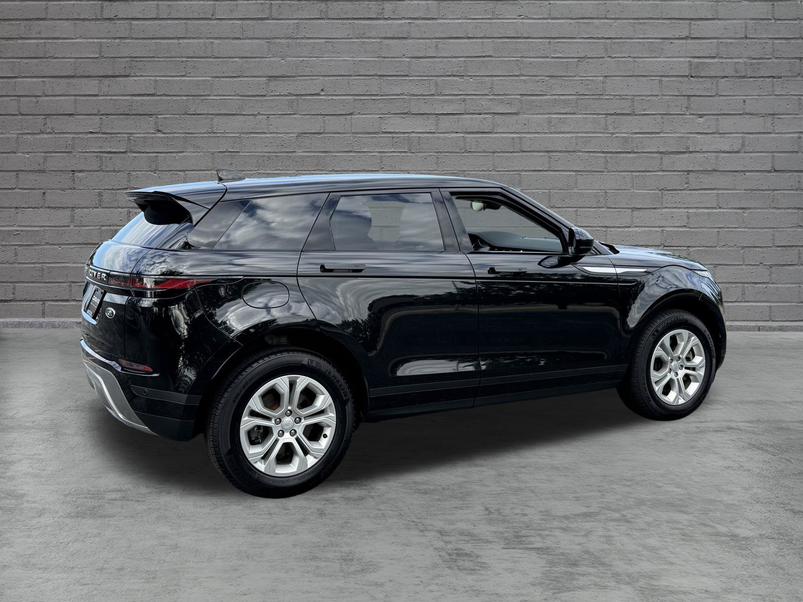 Used 2023 Land Rover Range Rover Evoque S AWD/4WD image 8