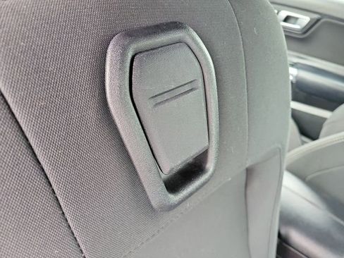 Used 2020 Ford Mustang Coupe RWD image 10